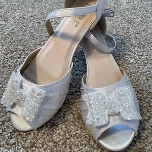 Kailee P Statin Peep toe Kitten heel Glitter Bow